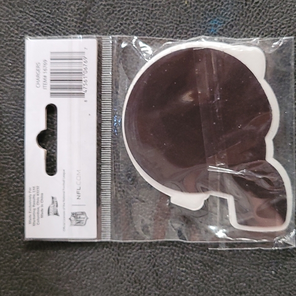 Chargers NFL magnet - Picture 3 of 4